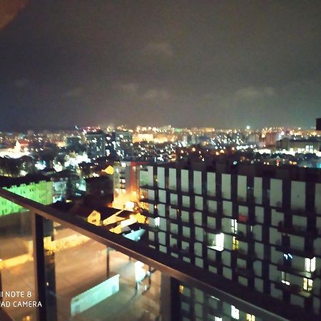 Vip Avalon City Leopoli Esterno foto